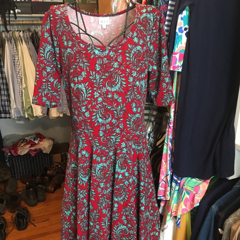 Scroll Red Aqua Lularoe Crepe Nicole Large